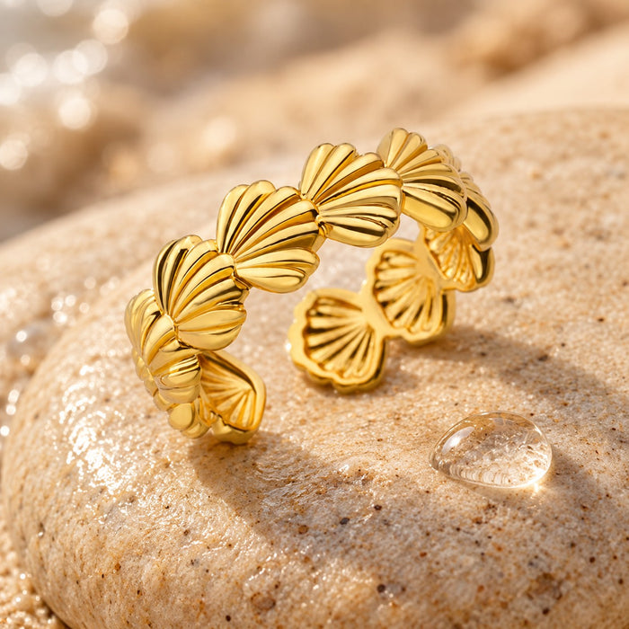 The Scallop Ring — 7