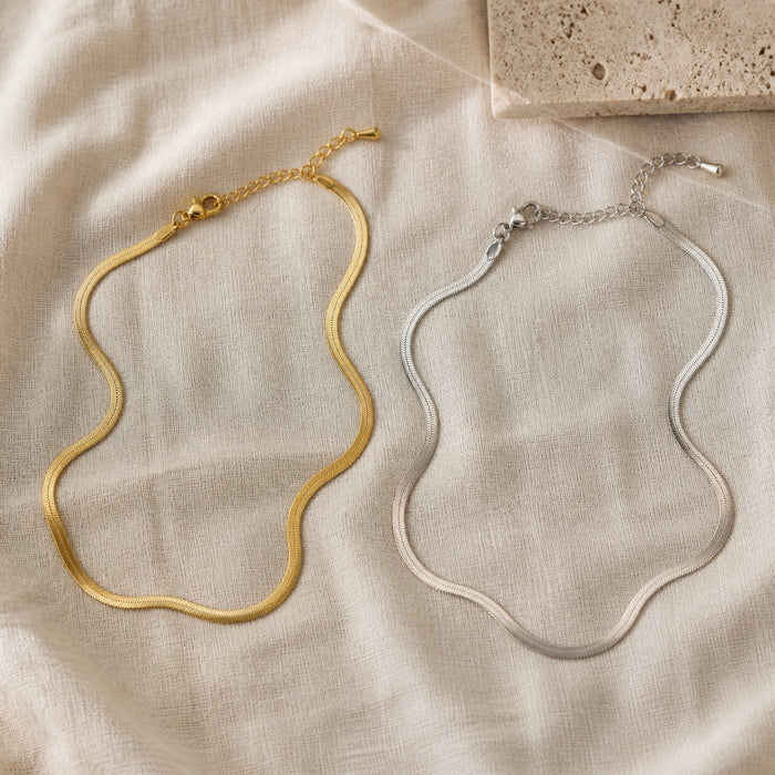 The Herringbone Necklace — 5