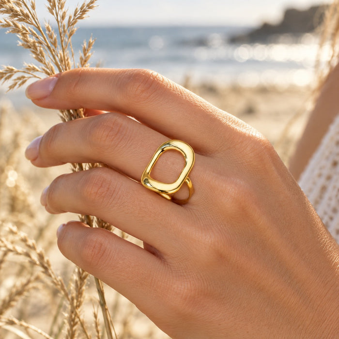 The Oval Ring — 6