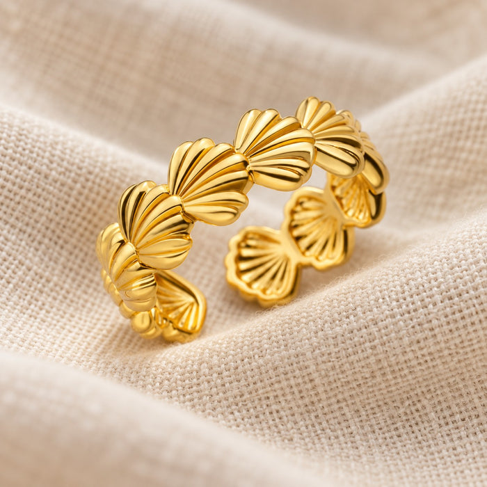 The Scallop Ring — 5